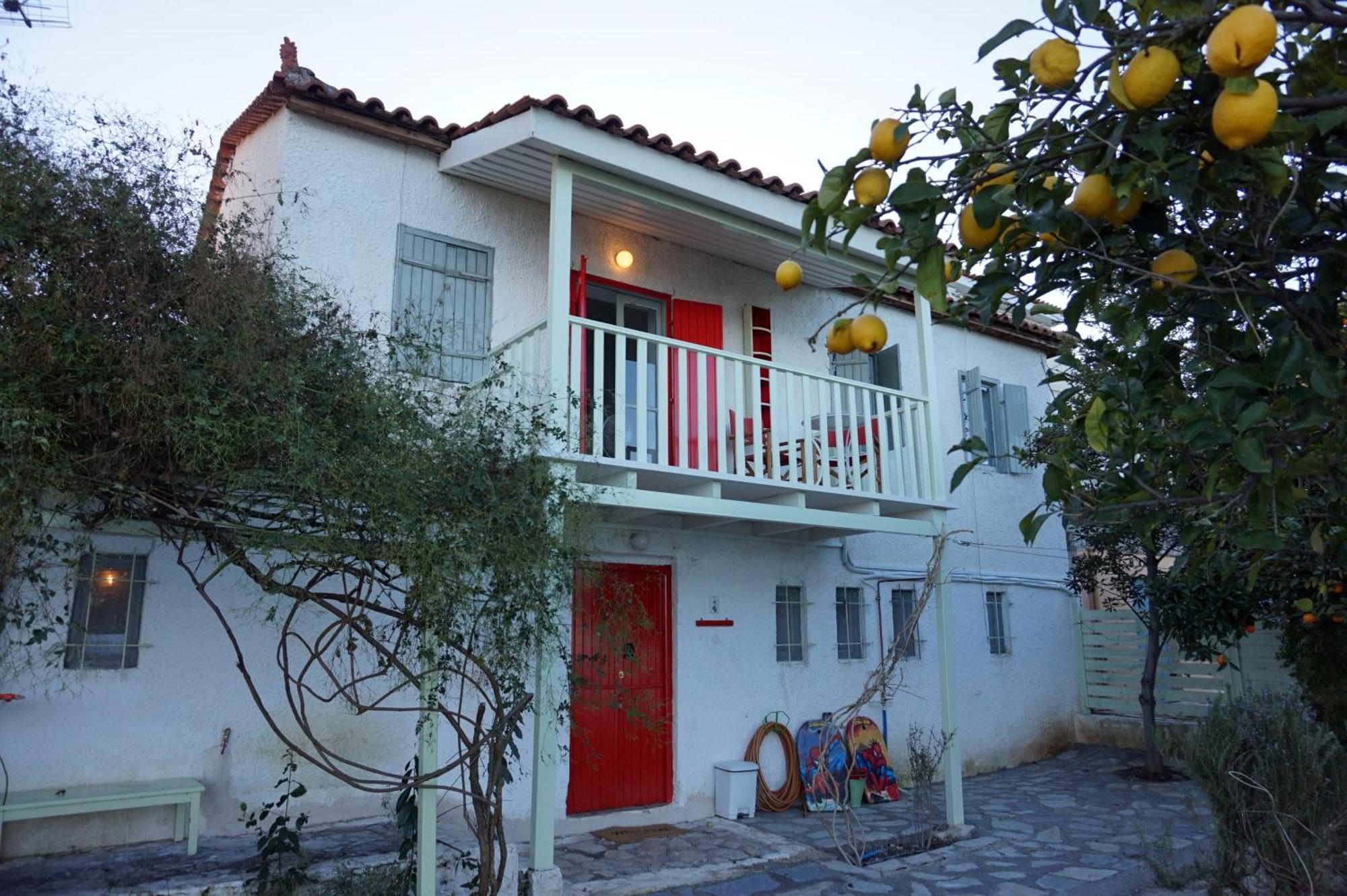 KIVERI 1876 traditional seafront cottage Esterno foto