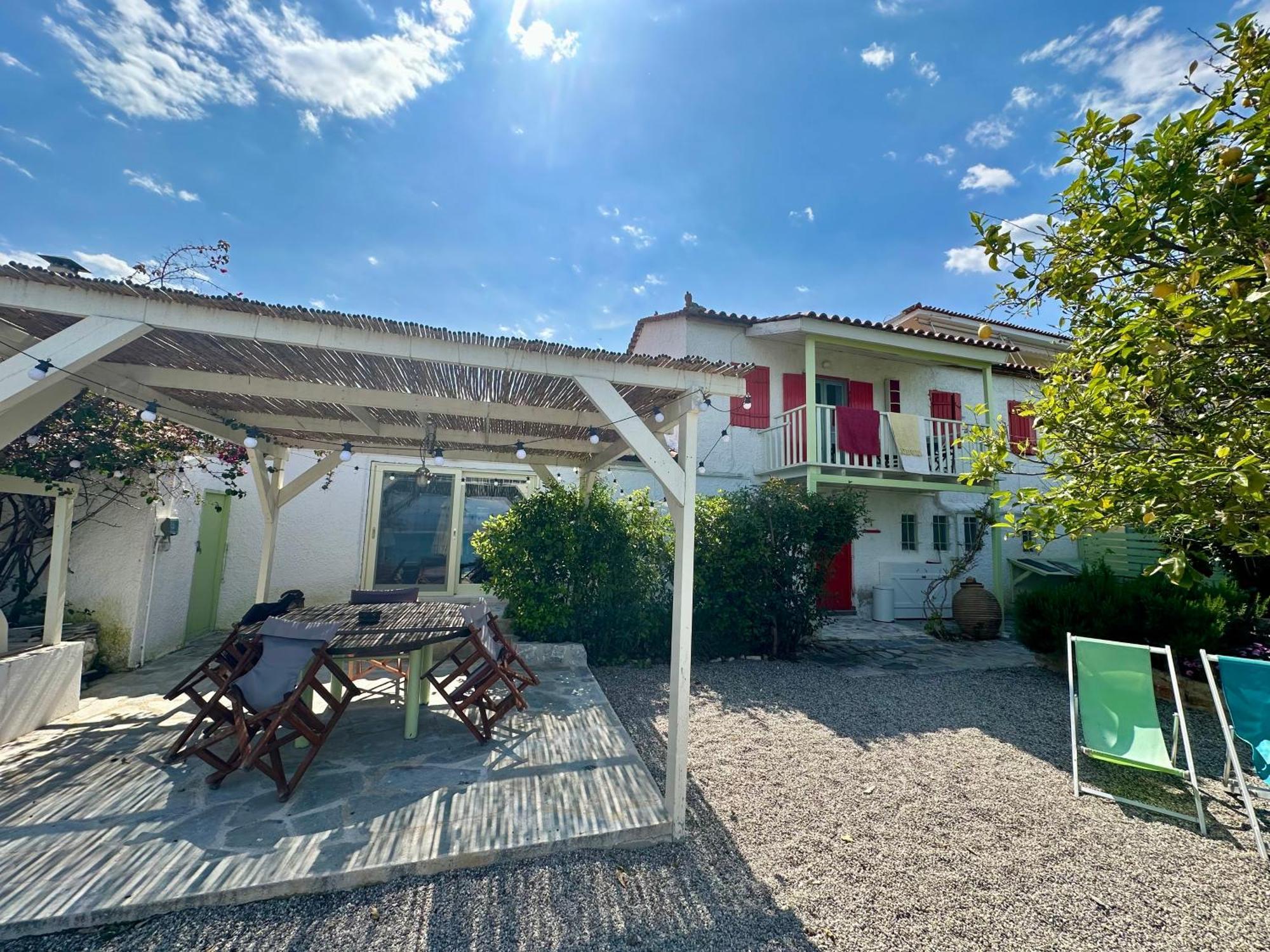 KIVERI 1876 traditional seafront cottage Esterno foto